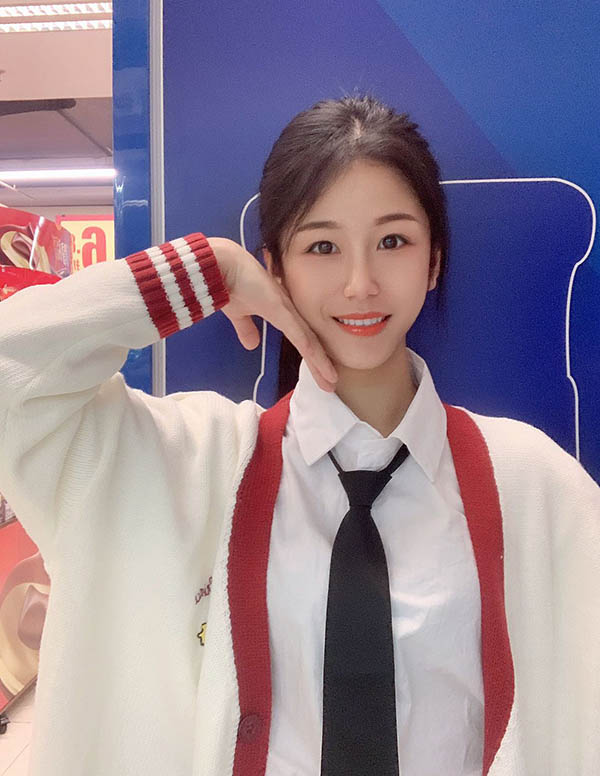 巴黎外围伴游
